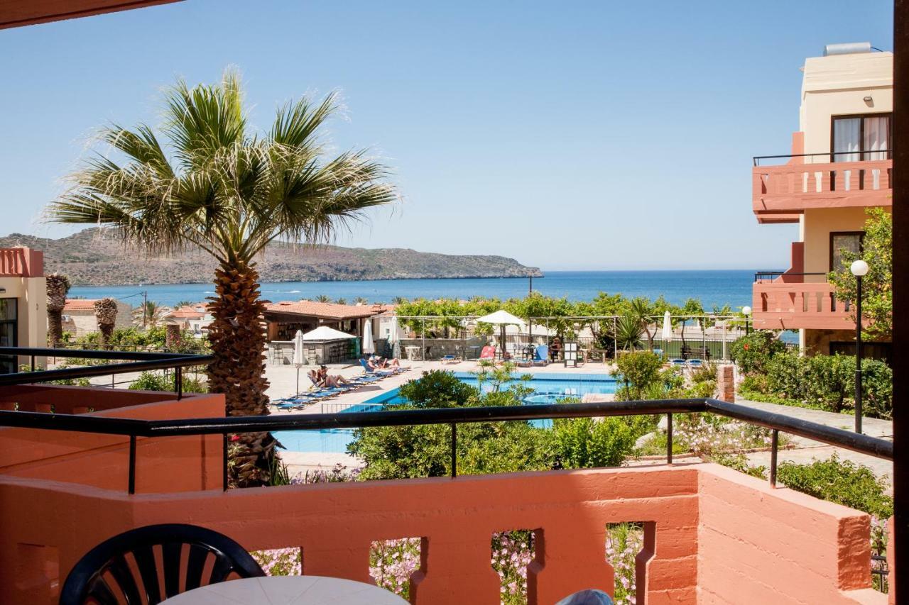 Agia Marina Ekavi Apartments מראה חיצוני תמונה