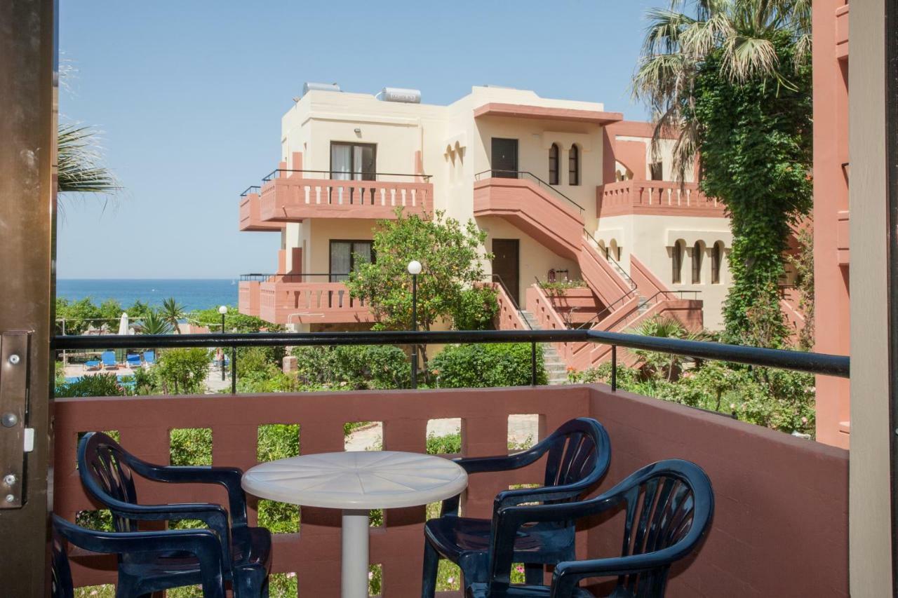Agia Marina Ekavi Apartments מראה חיצוני תמונה