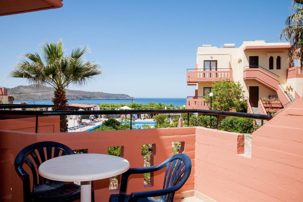 Agia Marina Ekavi Apartments מראה חיצוני תמונה