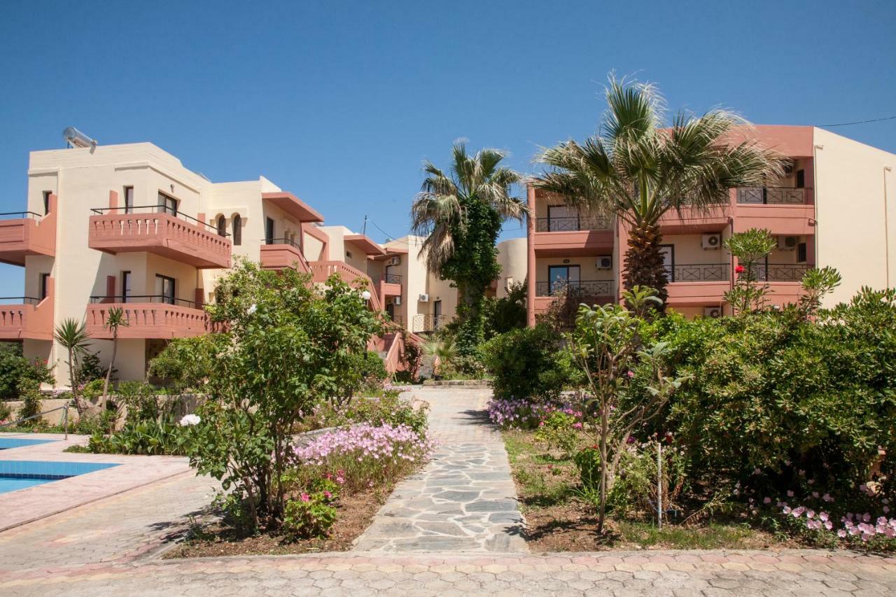 Agia Marina Ekavi Apartments מראה חיצוני תמונה