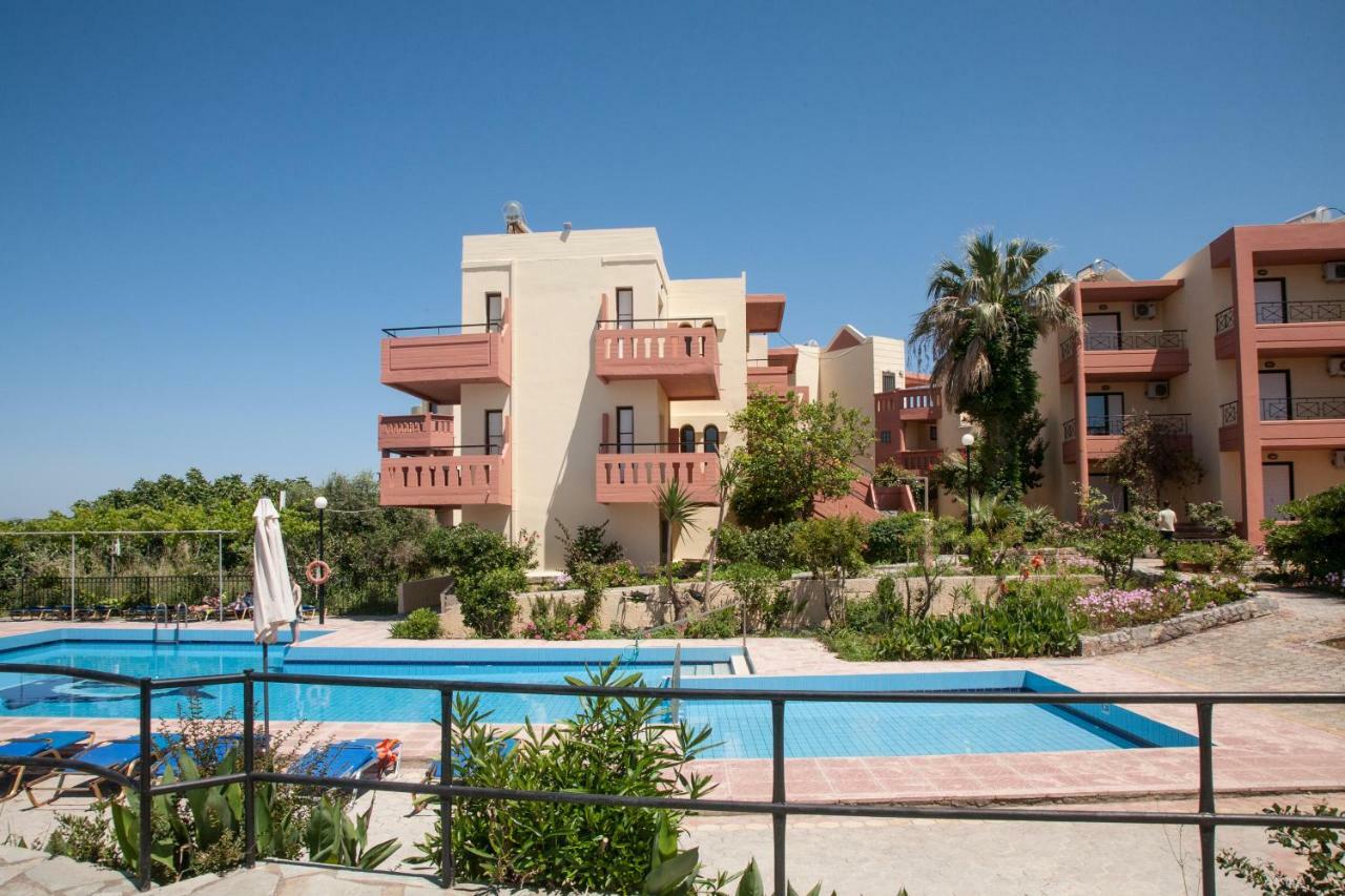 Agia Marina Ekavi Apartments מראה חיצוני תמונה